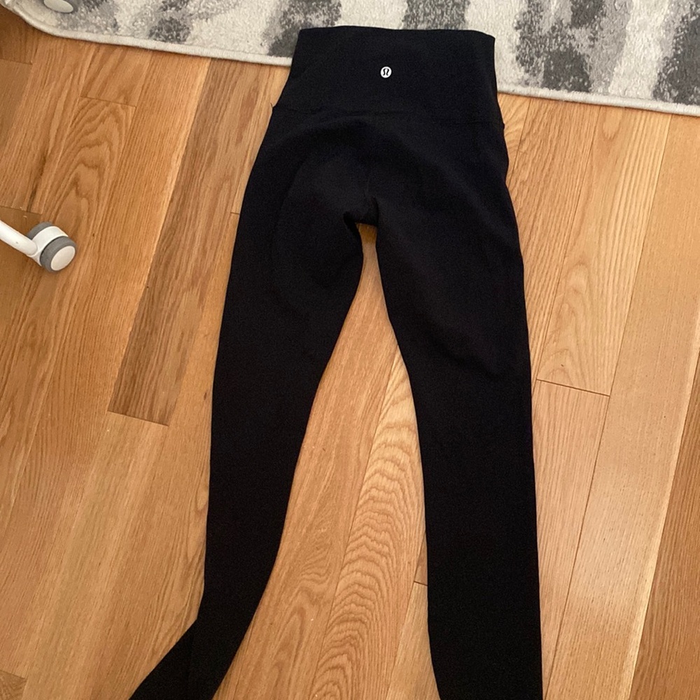 28 in size 2 Lululemon leggings
